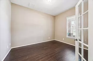 2821 Chinaberry Park Ln, League City, TX 77573 - Photo 7