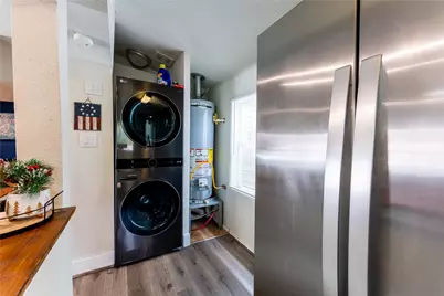 2010 Caplin Street #A, Houston, TX 77026 - Photo 5