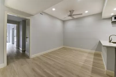 11711 Memorial Drive #534, Houston, TX 77024 - Photo 7