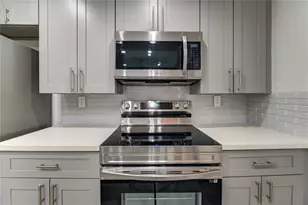 11711 Memorial Dr, Houston, TX 77024 - Photo 17