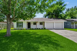 7007 Sharpview Dr, Houston, TX 77074 - Photo 1