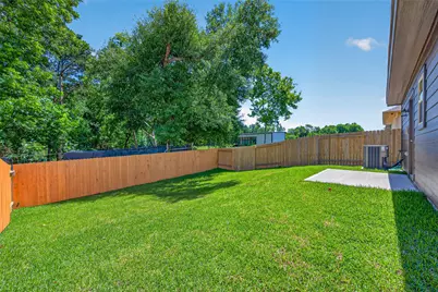 11864 E Gate Dr, Willis, TX 77318 - Photo 33