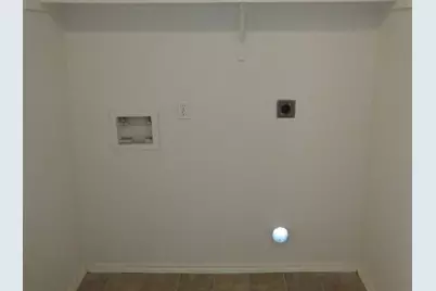 16746 Fallen Timbers Dr, Conroe, TX 77385 - Photo 11