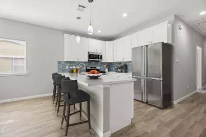 5941 Southlea Street, Houston, TX 77033 - Photo 7