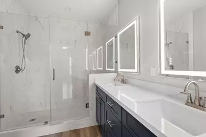 5941 Southlea Street, Houston, TX 77033 - Photo 11