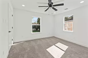 3030 Roe Dr, Houston, TX 77087 - Photo 15