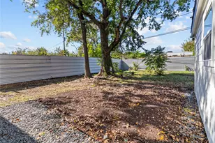 3030 Roe Dr, Houston, TX 77087 - Photo 25