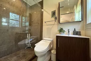 5426 Windswept Ln, Houston, TX 77056 - Photo 17