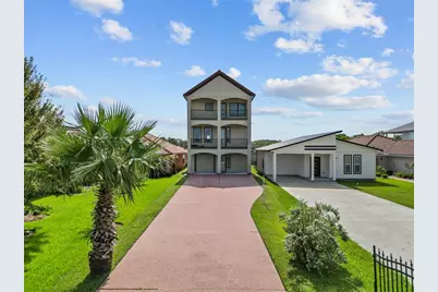 607 28th Street, Dickinson, TX 77539 - Photo 1