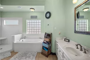 607 28th St, Dickinson, TX 77539 - Photo 31