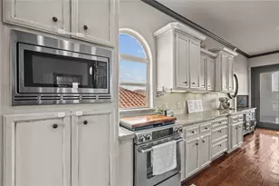 607 28th St, Dickinson, TX 77539 - Photo 19