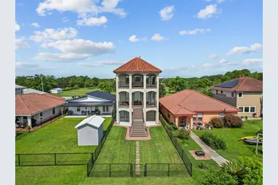 607 28th Street, Dickinson, TX 77539 - Photo 3