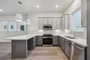 3075 Hicks St, Houston, TX 77007 - Photo 9