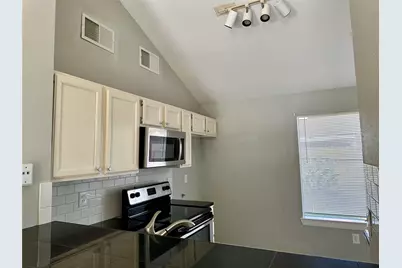 18530 Meadows Way Drive, Houston, TX 77084 - Photo 7