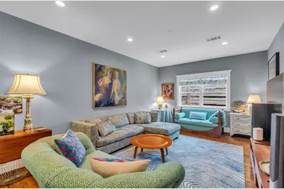 1819 Mill Creek Drive, Houston, TX 77008 - Photo 9