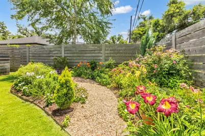 1819 Mill Creek Drive, Houston, TX 77008 - Photo 39