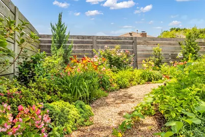 1819 Mill Creek Drive, Houston, TX 77008 - Photo 37