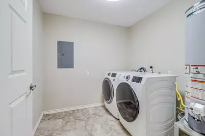 2111 E Lott Avenue, Kingsville, TX 78363 - Photo 5