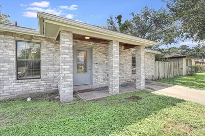 2111 E Lott Avenue, Kingsville, TX 78363 - Photo 9