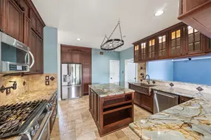 2502 Sea Horse Ct, Seabrook, TX 77586 - Photo 3