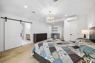 10018 Briar Forest Dr, Houston, TX 77042 - Photo 19