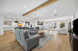 10018 Briar Forest Dr, Houston, TX 77042 - Photo 9