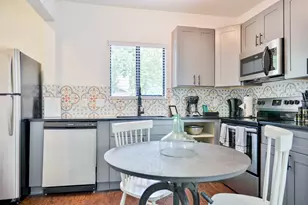 2300 Stanford St, Houston, TX 77006 - Photo 3