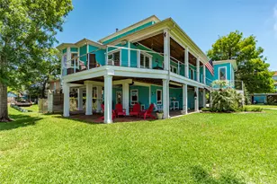 531 W Shore Dr, Clear Lake Shores, TX 77565 - Photo 3