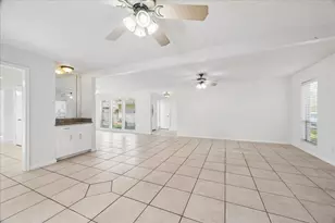 15714 Echo Hill Dr, Houston, TX 77059 - Photo 23