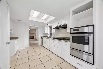 15714 Echo Hill Drive, Houston, TX 77059 - Photo 9