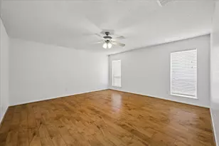 15714 Echo Hill Dr, Houston, TX 77059 - Photo 11