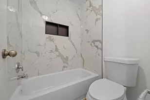 9422 Shelbourne Meadows Dr, Houston, TX 77095 - Photo 35
