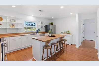 180 Grove Road, Kemah, TX 77565 - Photo 11