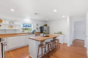 180 Grove Rd, Kemah, TX 77565 - Photo 11