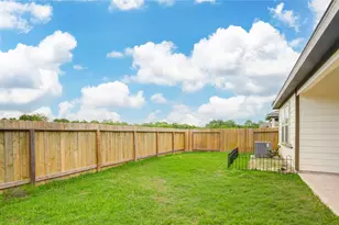 219 Lisa Marie Dr, Angleton, TX 77515 - Photo 25