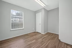 6705 Thornwall St, Houston, TX 77092 - Photo 37