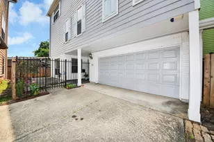 908 W 26th St, Houston, TX 77008 - Photo 3