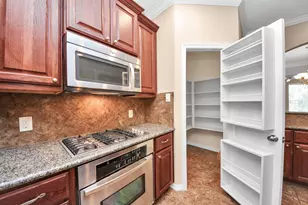 908 W 26th St, Houston, TX 77008 - Photo 31