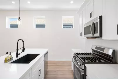 921 East 38th Street, Houston, TX 77022 - Photo 13