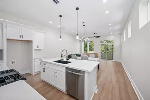 921 E 38th St, Houston, TX 77022 - Photo 9