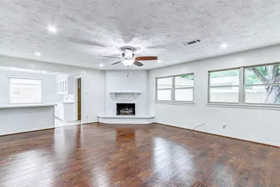 122 Camellia Street, Sugar Land, TX 77478 - Photo 13