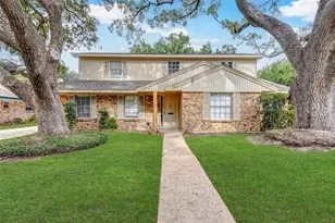 122 Camellia St, Sugar Land, TX 77478 - Photo 1
