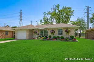 3042 Oak Forest Dr, Houston, TX 77018 - Photo 1