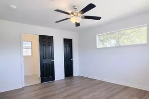 1820 Sunset Ave, Bay City, TX 77414 - Photo 11