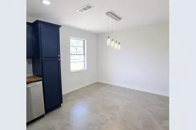 1820 Sunset Avenue, Bay City, TX 77414 - Photo 7