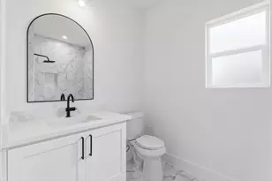 11625 N D St, La Porte, TX 77571 - Photo 17