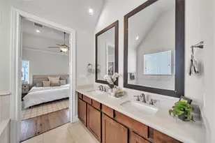 9443 Fannin St, Houston, TX 77045 - Photo 41