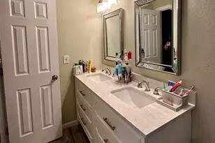 7810 Kellwood Dr, Houston, TX 77040 - Photo 7