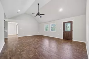 1007 W Cedar River Rd, Conroe, TX 77316 - Photo 5