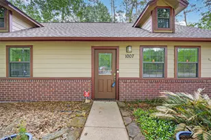 1007 W Cedar River Rd, Conroe, TX 77316 - Photo 3